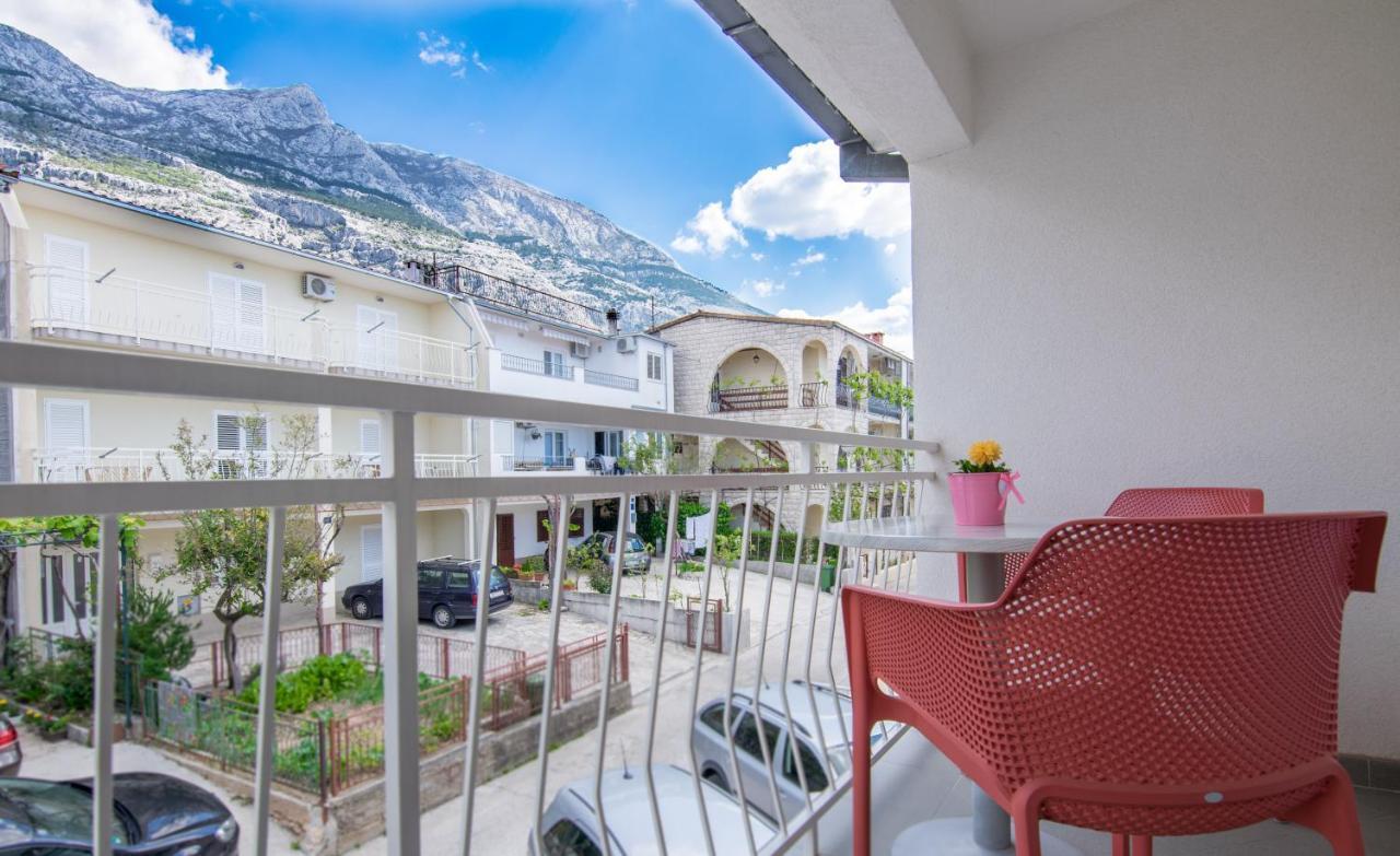 Ferienwohnung Apartman Petra Makarska Exterior foto