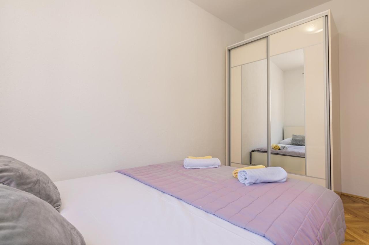 Ferienwohnung Apartman Petra Makarska Exterior foto